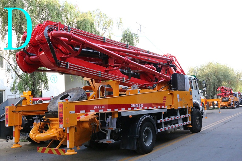 青島小型混凝土泵車價格 (7) 青島小型混凝土泵車價格 (7)