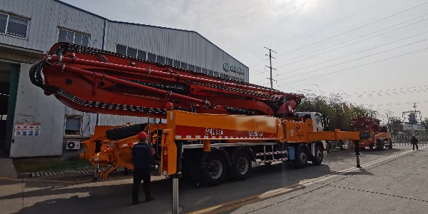 混凝土泵車施工需要多大的場地呢？