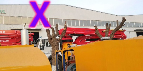 混凝土泵之水灰比例過大、水泥含量大小對輸送管的影響