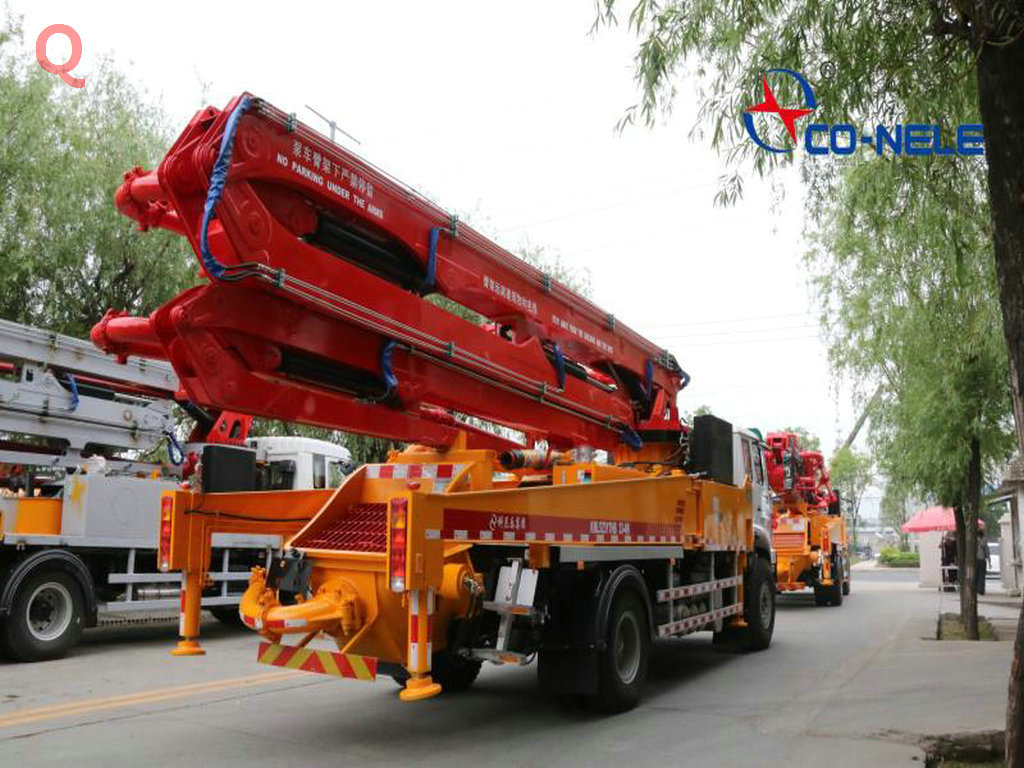 小型泵車,小型混凝土泵車,天泵 小型泵車,小型混凝土泵車,天泵