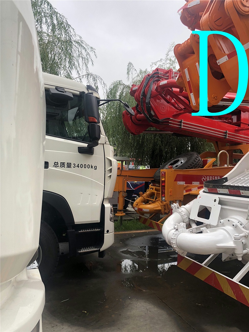 青島小型混凝土泵車(chē)價(jià)格 (4)