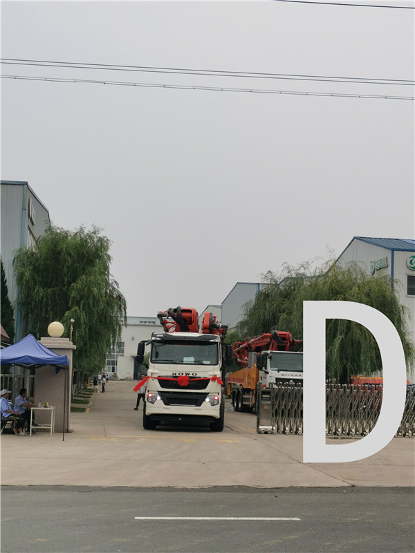 青島混凝土泵車(chē)價(jià)格 (2)