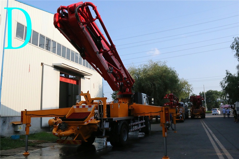 青島小型混凝土泵車價格 (13) 青島小型混凝土泵車價格 (13)