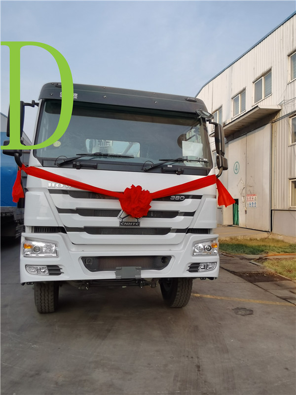 青島混凝土泵車價格 (28)