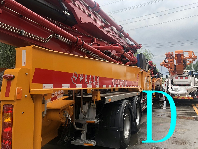 青島小型混凝土泵車價格 (30) 青島小型混凝土泵車價格 (30)