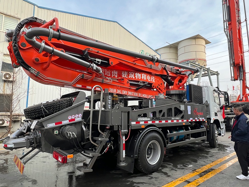 青島混凝土泵車價格 (20) 青島混凝土泵車價格 (20)