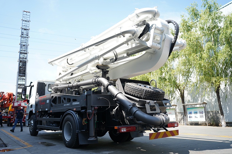 青島混凝土泵車價格 (17) 青島混凝土泵車價格 (17)