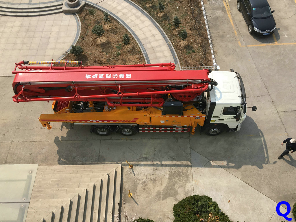 小型混凝土泵車,小型泵車,天泵,混凝土泵車 小型混凝土泵車,小型泵車,天泵,混凝土泵車