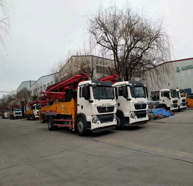 小型混凝土泵車，天泵，小型泵車 