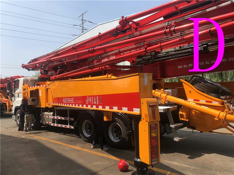 青島混凝土泵車價格 (3) 青島混凝土泵車價格 (3)