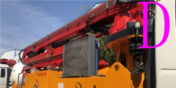 小型混凝土泵車取力時松開離合后存在問題如何解決