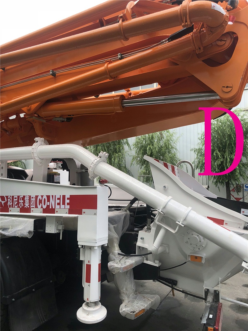 青島小型混凝土泵車(chē)價(jià)格 (2)