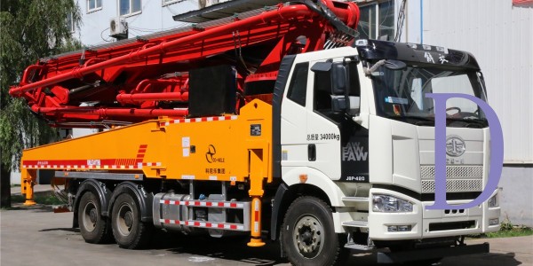 混凝土泵車在建筑工地上使用時，展現出哪些優勢