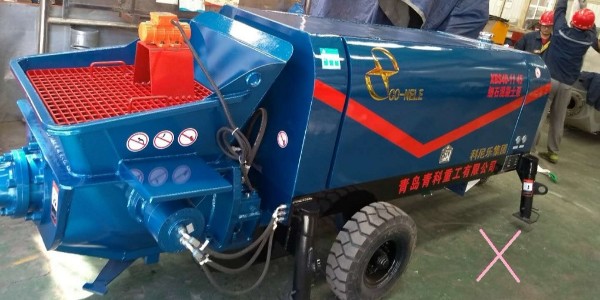 混凝土輸送泵管道內的拌合物結塊或沉淀該怎樣處理？